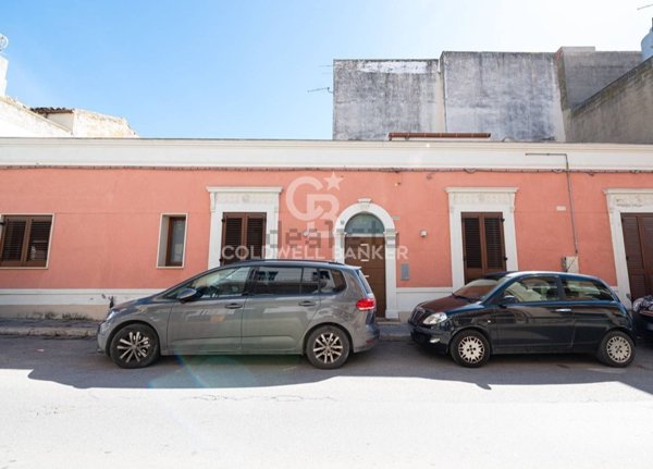 casa indipendente in vendita a Vittoria
