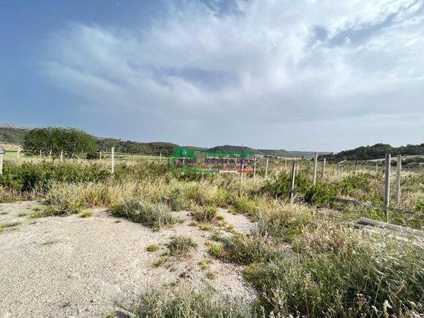 casa indipendente in vendita a Vittoria