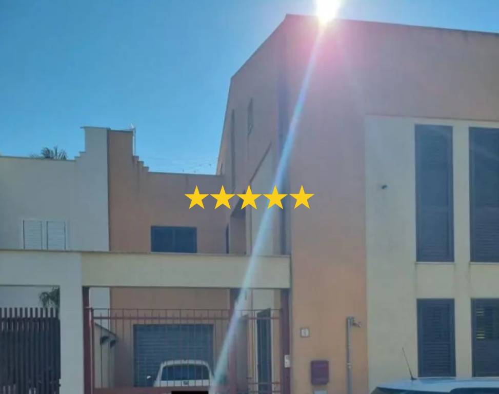 casa indipendente in vendita a Vittoria