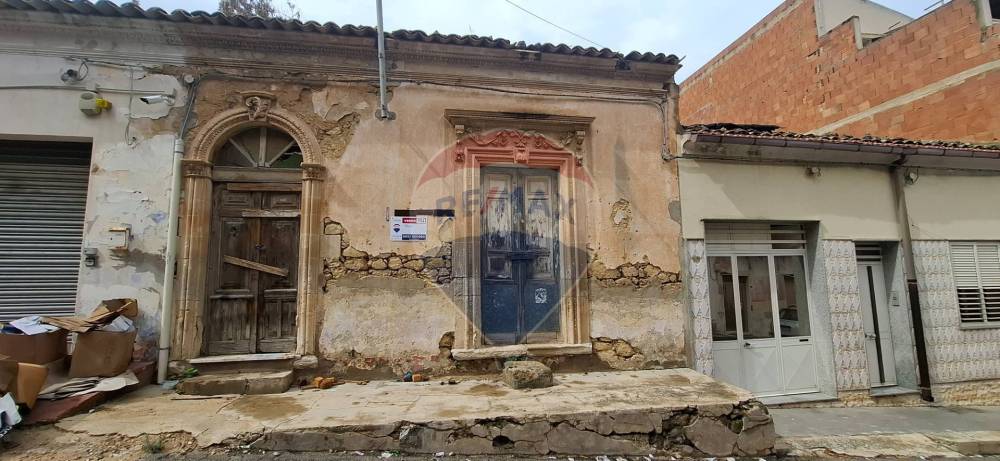 casa indipendente in vendita a Vittoria