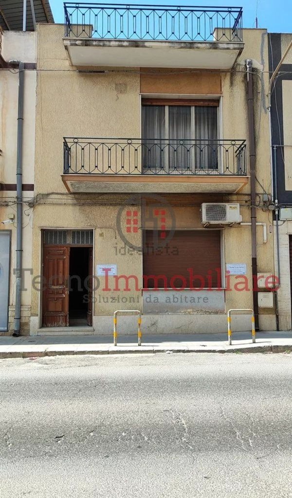 casa indipendente in vendita a Vittoria