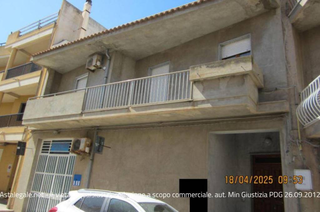 appartamento in vendita a Vittoria in zona Scoglitti
