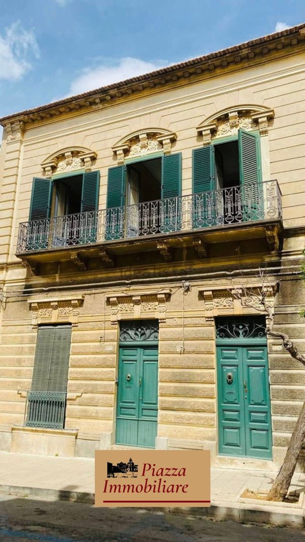 casa indipendente in vendita a Vittoria