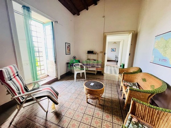 casa indipendente in vendita a Vittoria in zona Scoglitti