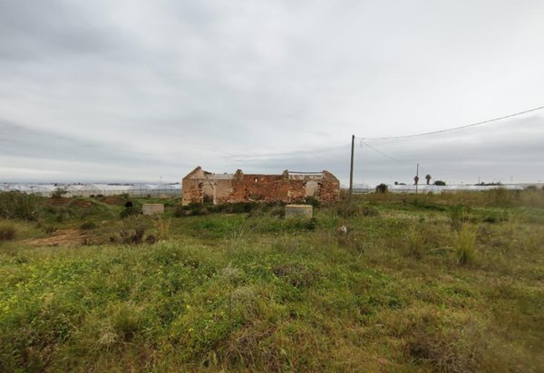 casa indipendente in vendita a Vittoria