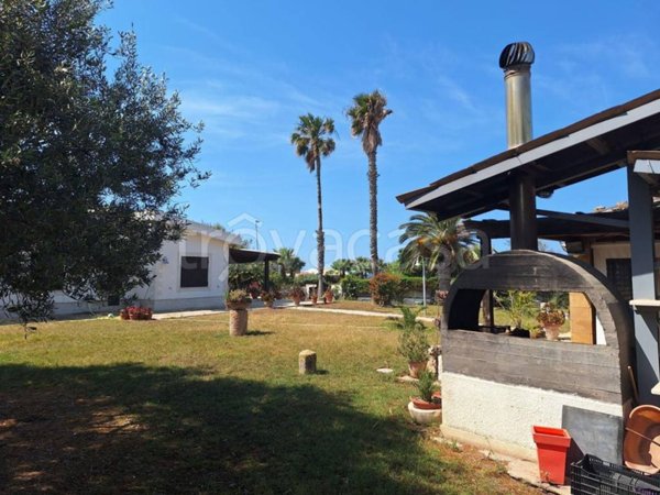 casa indipendente in vendita a Vittoria in zona Scoglitti