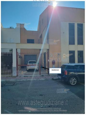 casa indipendente in vendita a Vittoria