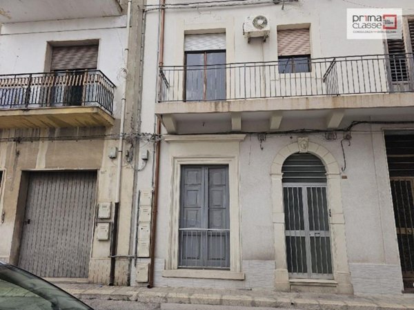 casa indipendente in vendita a Vittoria