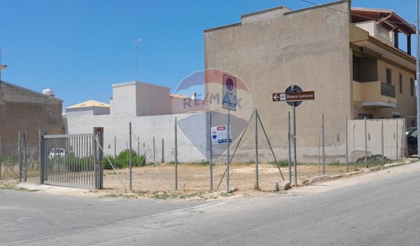 terreno agricolo in vendita a Vittoria in zona Scoglitti