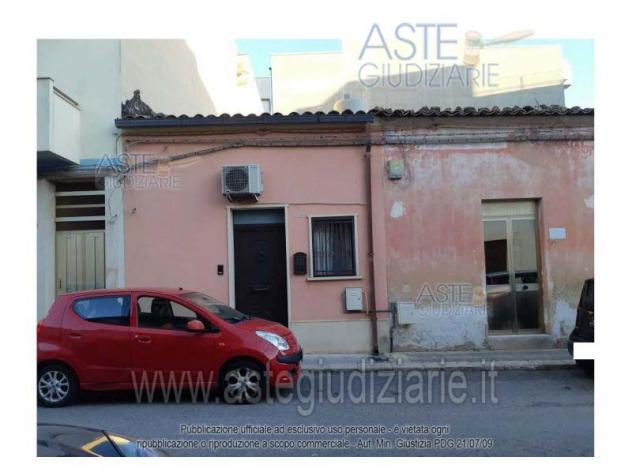 casa indipendente in vendita a Vittoria