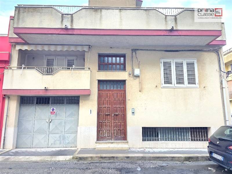 casa indipendente in vendita a Vittoria