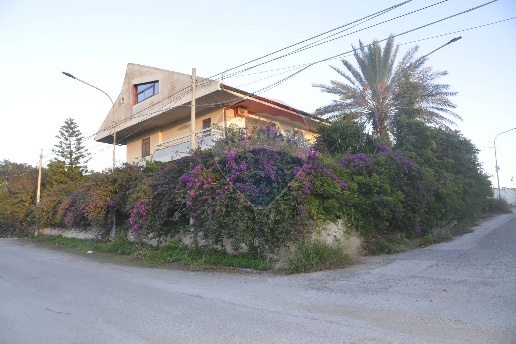 casa indipendente in vendita a Vittoria
