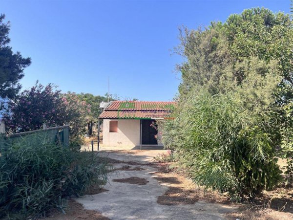 casa indipendente in vendita a Vittoria