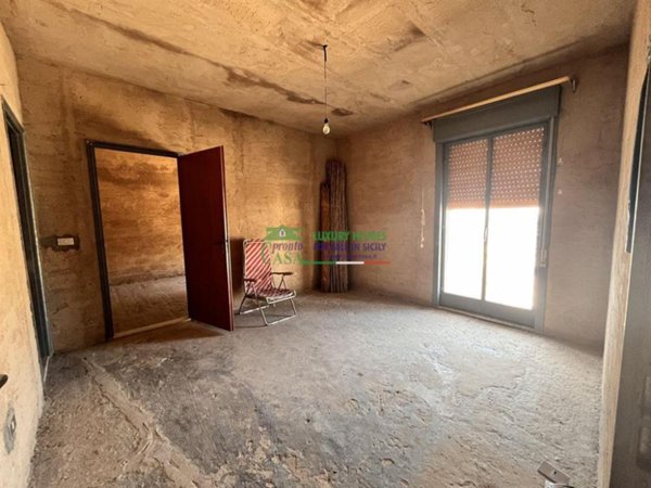 casa indipendente in vendita a Vittoria