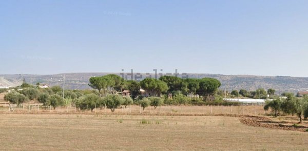 casa indipendente in vendita a Vittoria