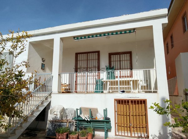 casa indipendente in vendita a Vittoria