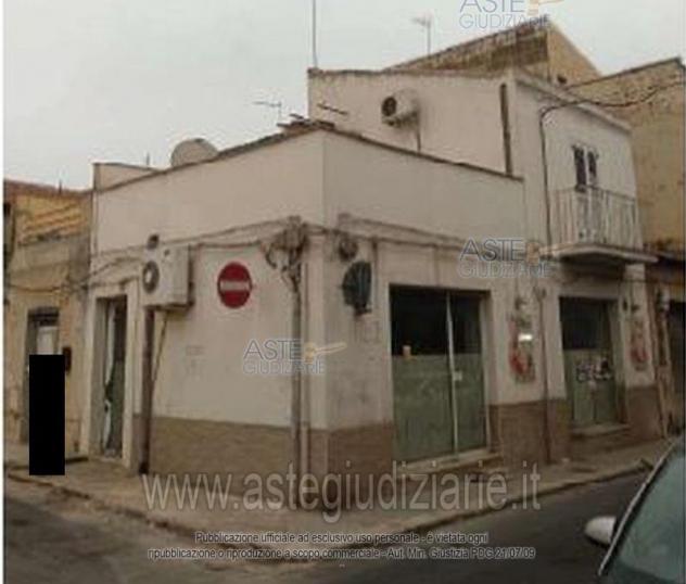 pentavano in vendita a Vittoria