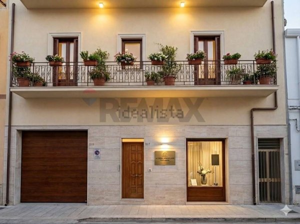 casa indipendente in vendita a Vittoria