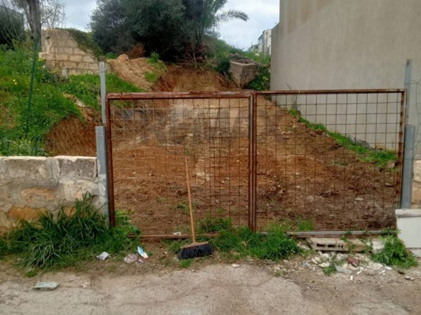 casa indipendente in vendita a Vittoria