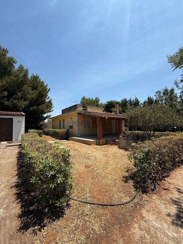 casa indipendente in vendita a Vittoria in zona Scoglitti