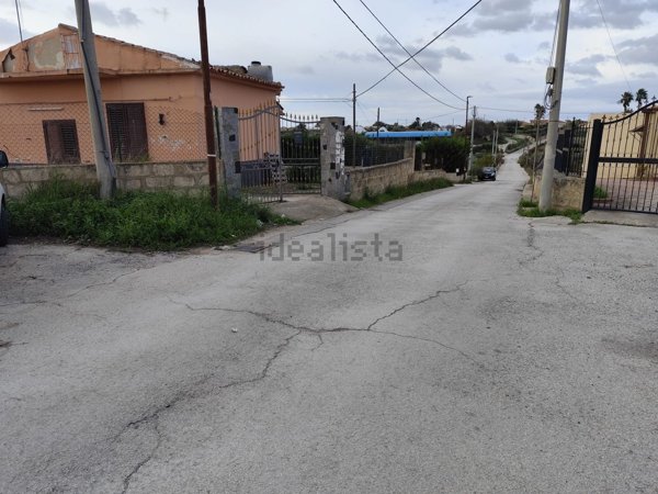 casa indipendente in vendita a Vittoria