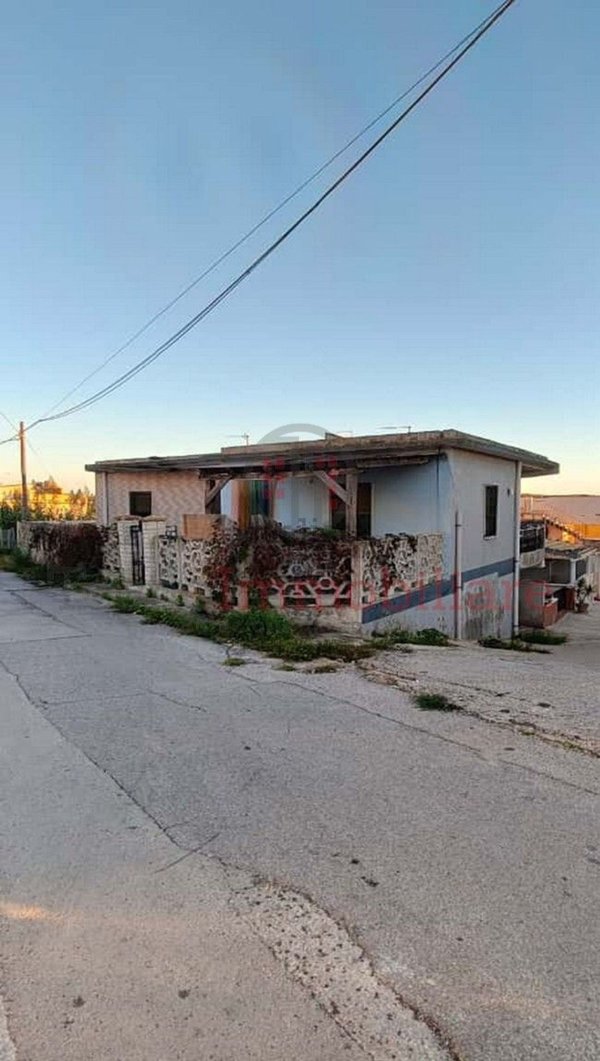 casa indipendente in vendita a Vittoria in zona Scoglitti