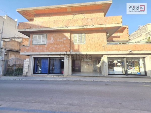 casa indipendente in vendita a Vittoria