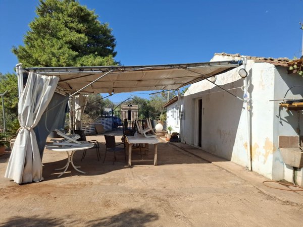 casa indipendente in vendita a Vittoria in zona Scoglitti