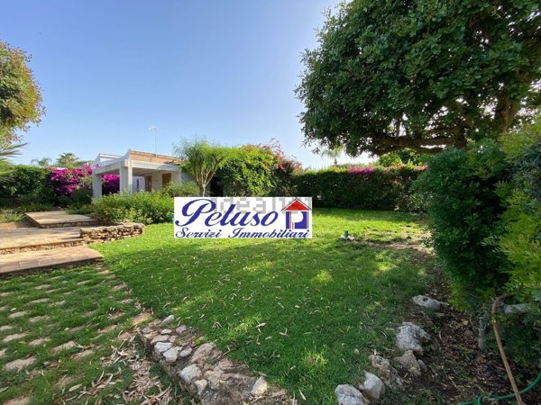 casa indipendente in vendita a Vittoria