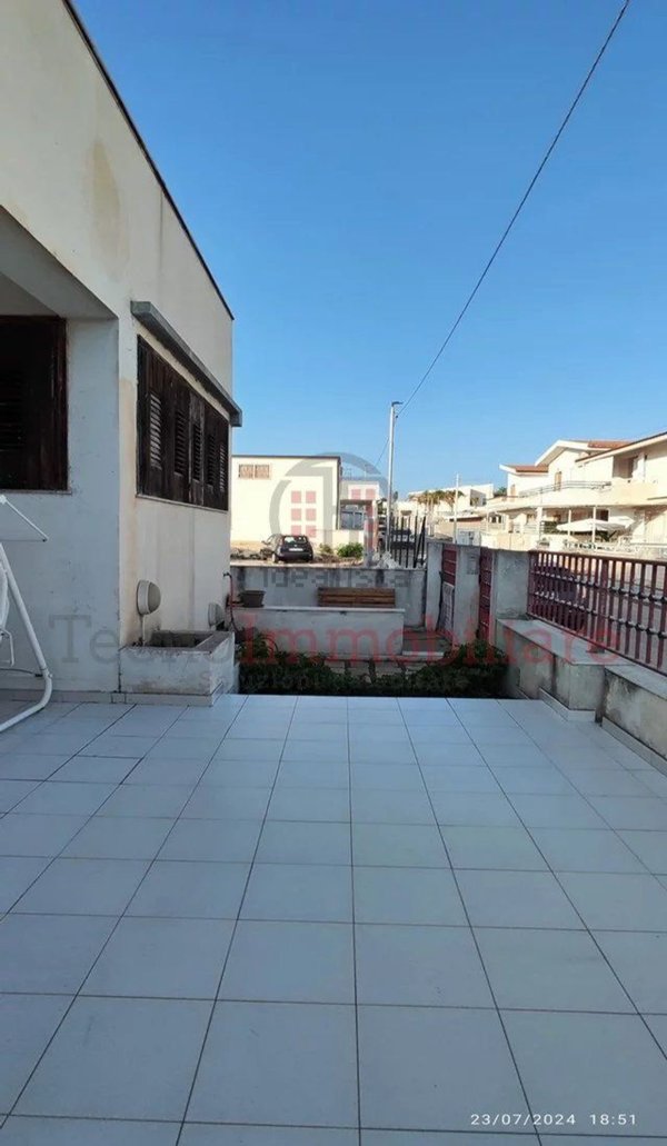 casa indipendente in vendita a Vittoria