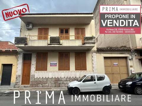 casa indipendente in vendita a Vittoria