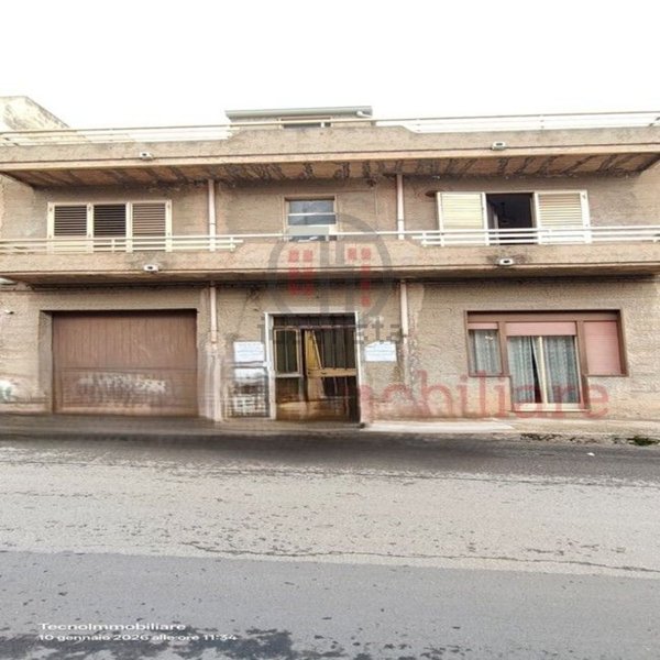 casa indipendente in vendita a Vittoria