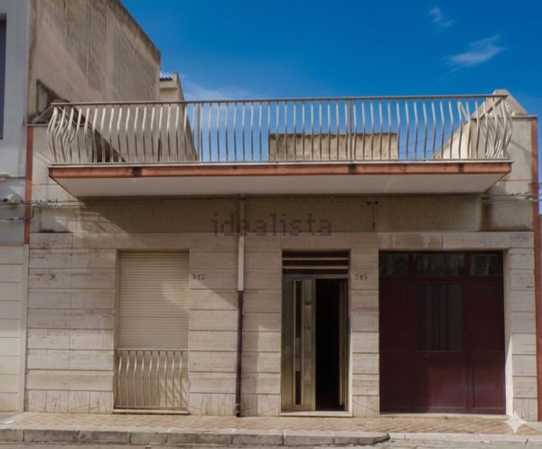 casa indipendente in vendita a Vittoria