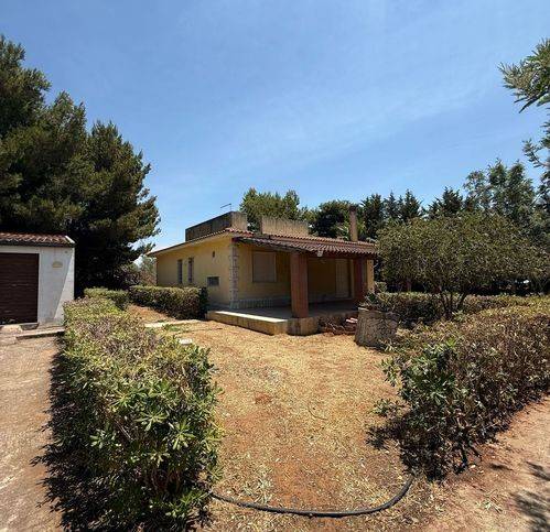 casa indipendente in vendita a Vittoria in zona Scoglitti