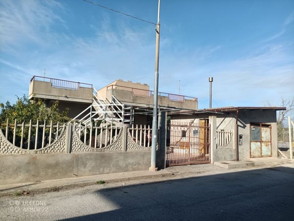 casa indipendente in vendita a Vittoria in zona Scoglitti