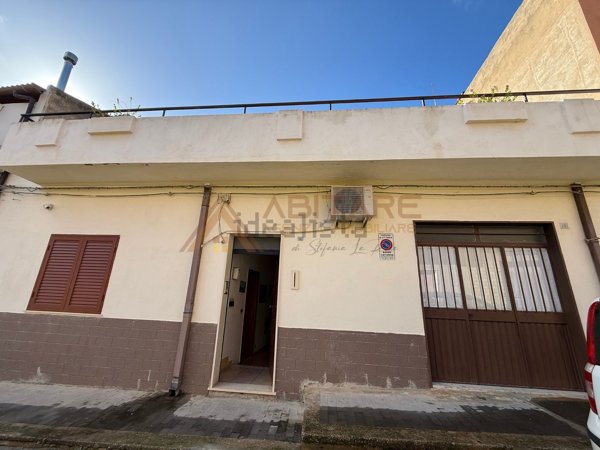 casa indipendente in vendita a Vittoria