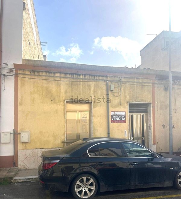 casa indipendente in vendita a Vittoria