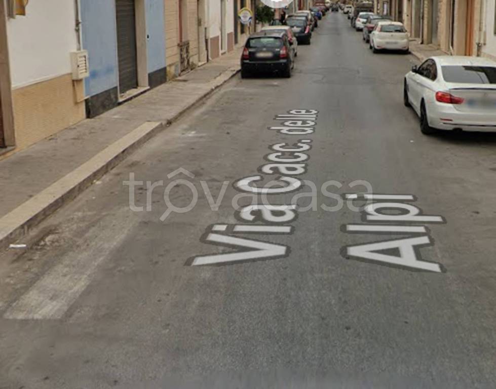 negozio in vendita a Vittoria