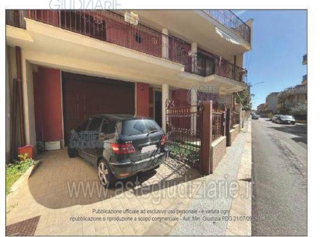 casa indipendente in vendita a Vittoria in zona Scoglitti