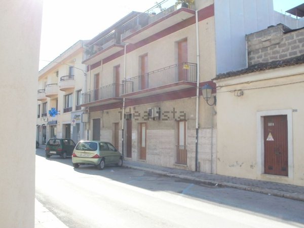 casa indipendente in vendita a Vittoria