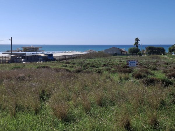 casa indipendente in vendita a Vittoria in zona Scoglitti