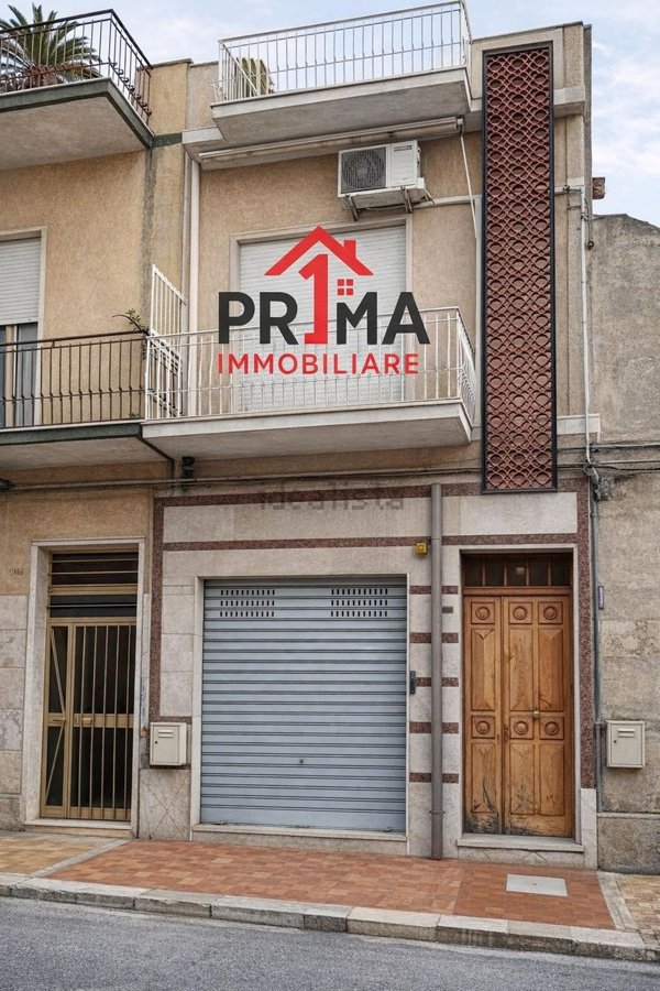 casa indipendente in vendita a Vittoria