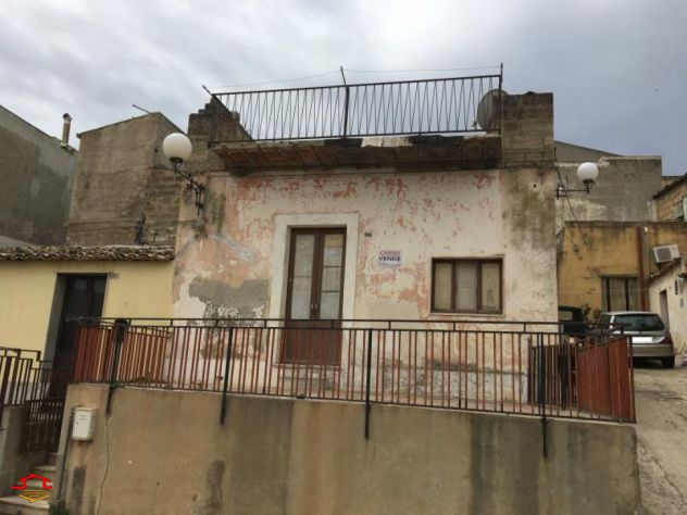 casa indipendente in vendita a Vittoria