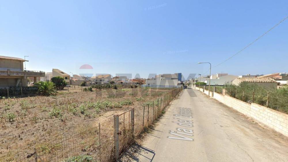 terreno edificabile in vendita a Vittoria in zona Scoglitti