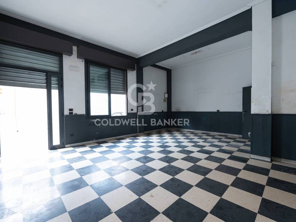 negozio in vendita a Vittoria