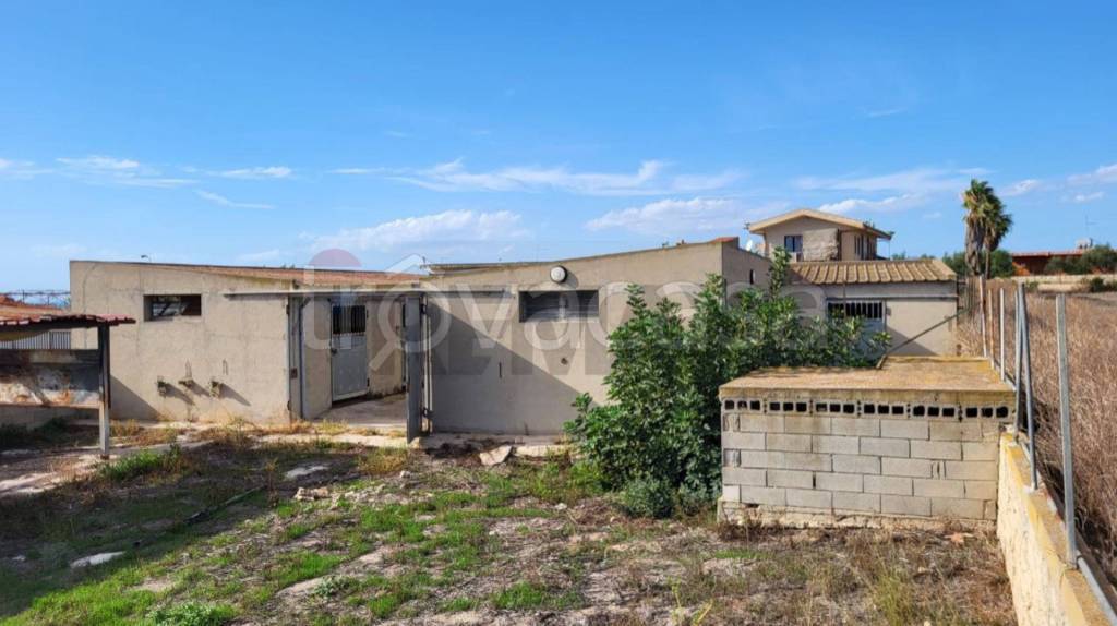casa indipendente in vendita a Vittoria