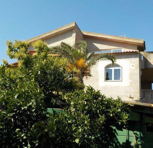 casa indipendente in vendita a Vittoria
