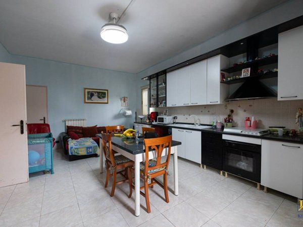 casa indipendente in vendita a Vittoria