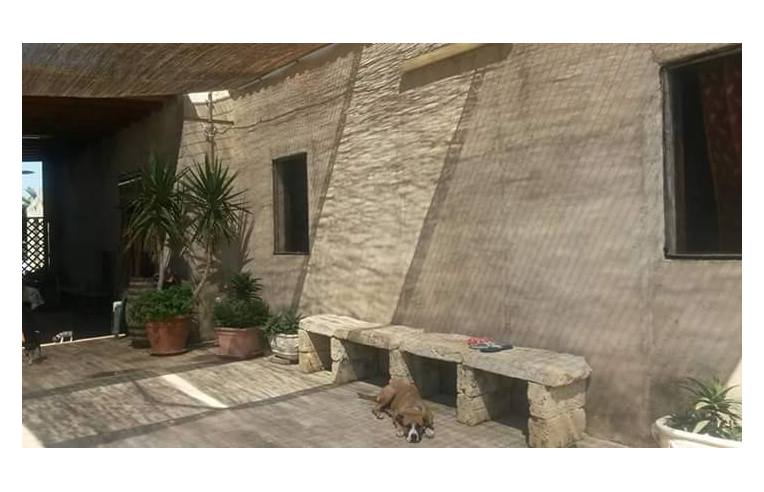 casa indipendente in vendita a Vittoria in zona Scoglitti