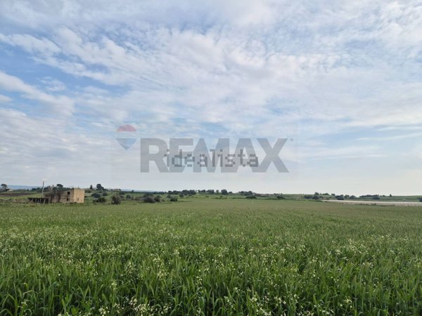 terreno edificabile in vendita a Vittoria